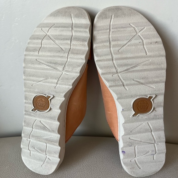 Born Oceana Women’s Tan Leather  Comfortable Slide Sandals Size 7 - Picture 10 of 10